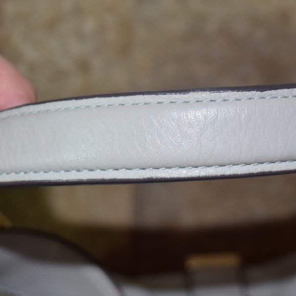 G.I.L.I Leather Stirrup Satchel W/ Shoulder Strap - Picture 8 of 16